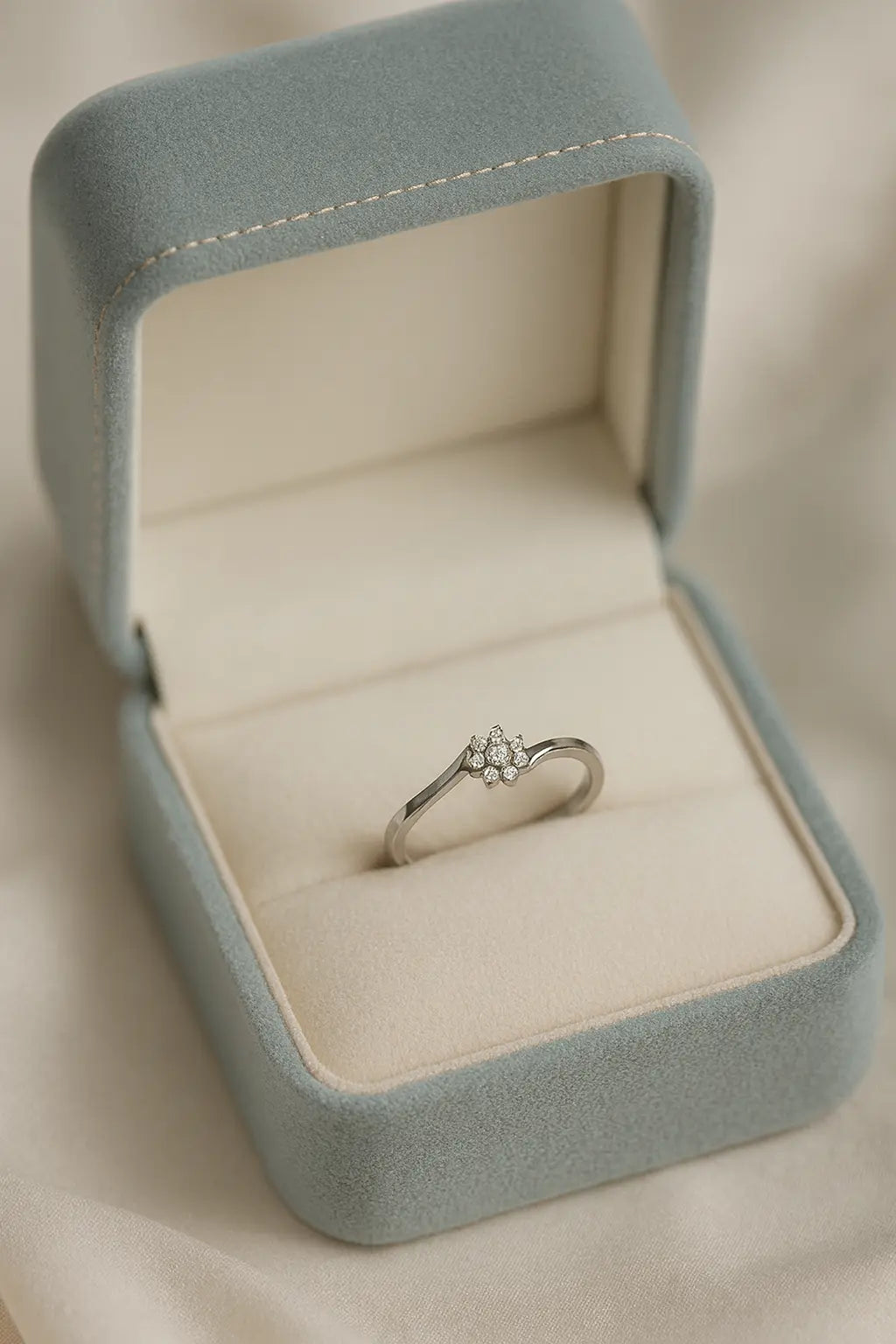 The Infinite Elegance — 925 Floral Diamond Rings Celebrating Endless Love