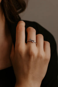 Infinite Elegance — 925 Silver Diamond Rings Under the Silken Strands of Stars