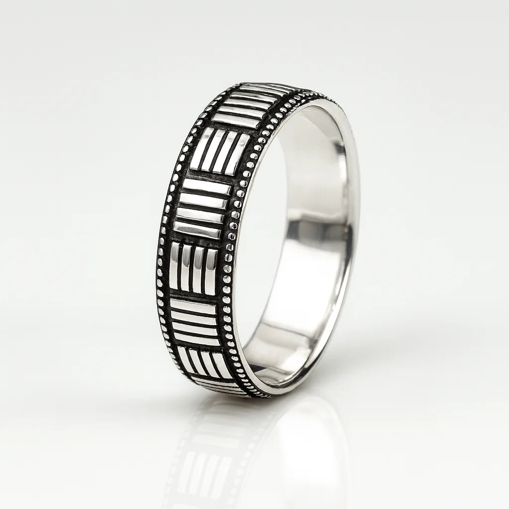 City Lights Legend — Oxidised 925 Silver Statement Rings for Urban Mavericks