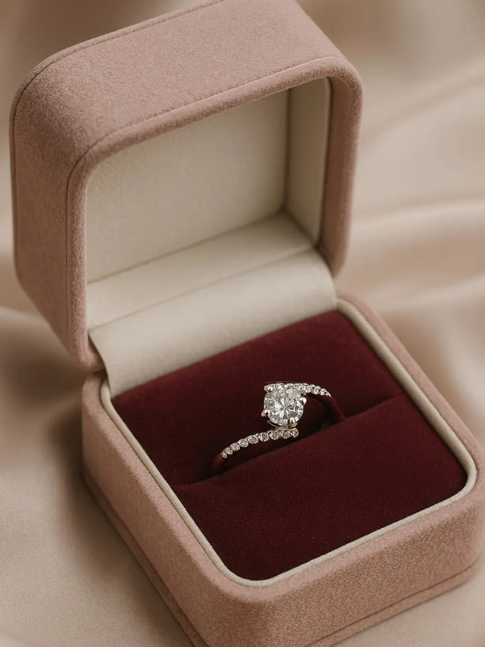 Eternal Brilliance — 925 Silver Solitaire Rings for Unforgettable Moments