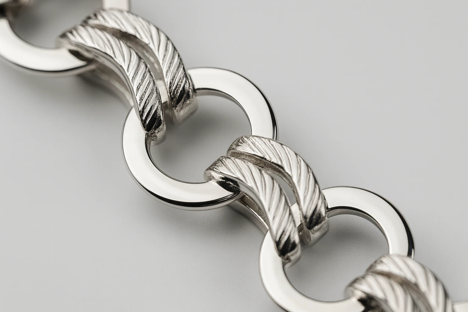 Heritage Weave Silver Bracelet – Textured Rope & Polished Link Fusion for Elevated Masculine Style
