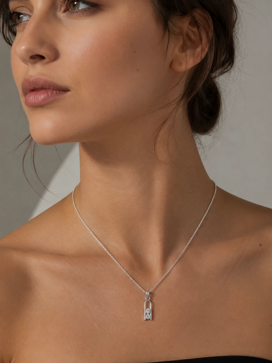 Radiance Unleashed: Exquisite Diamond Duo Pendant necklace