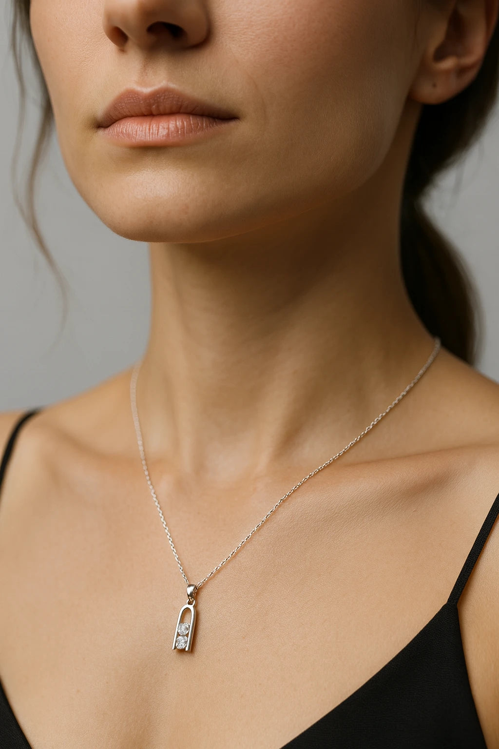 Radiance Unleashed: Exquisite Diamond Duo Pendant necklace