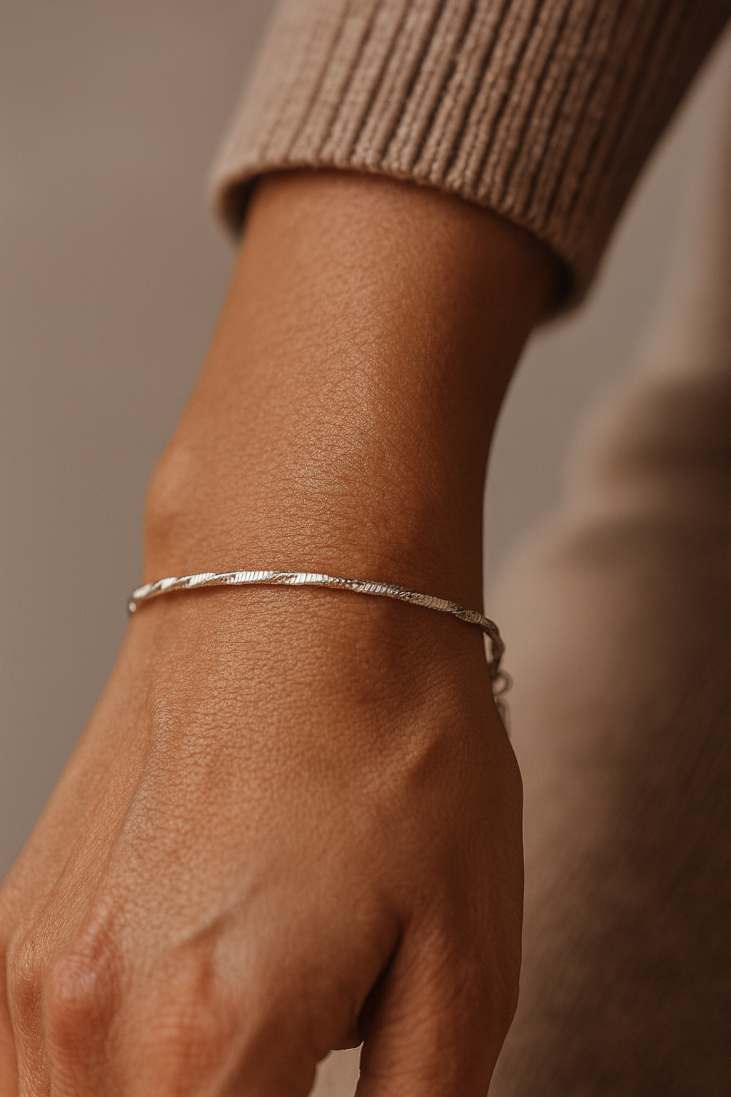 Whisper-Twist Silver Bracelet – The Delicate Thread of Timeless Grace