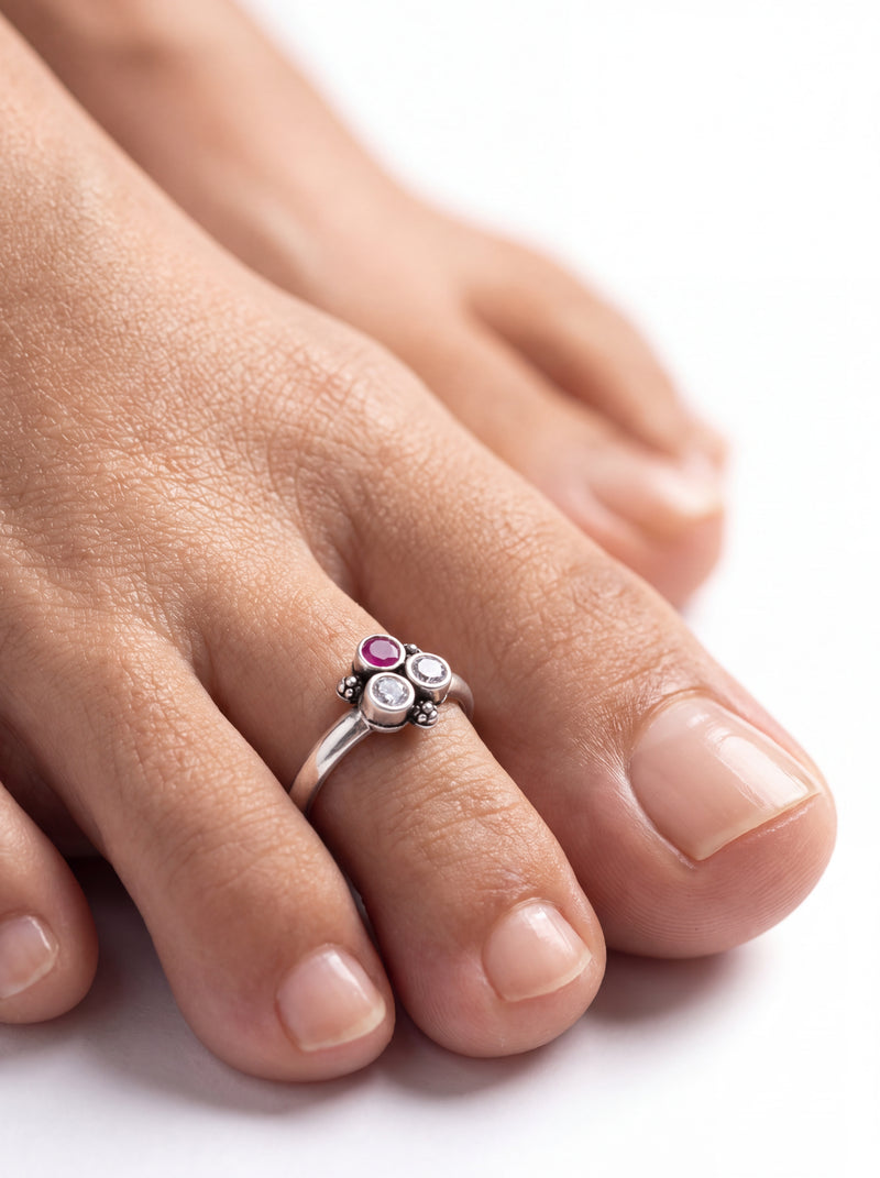 Silver Toe Rings with Jewel Compass Setting and Oxidised Silver Accents