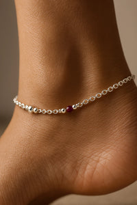 Scarlet Spark Echo Silver Anklet – A Single Ruby Bead of Quiet Luxury