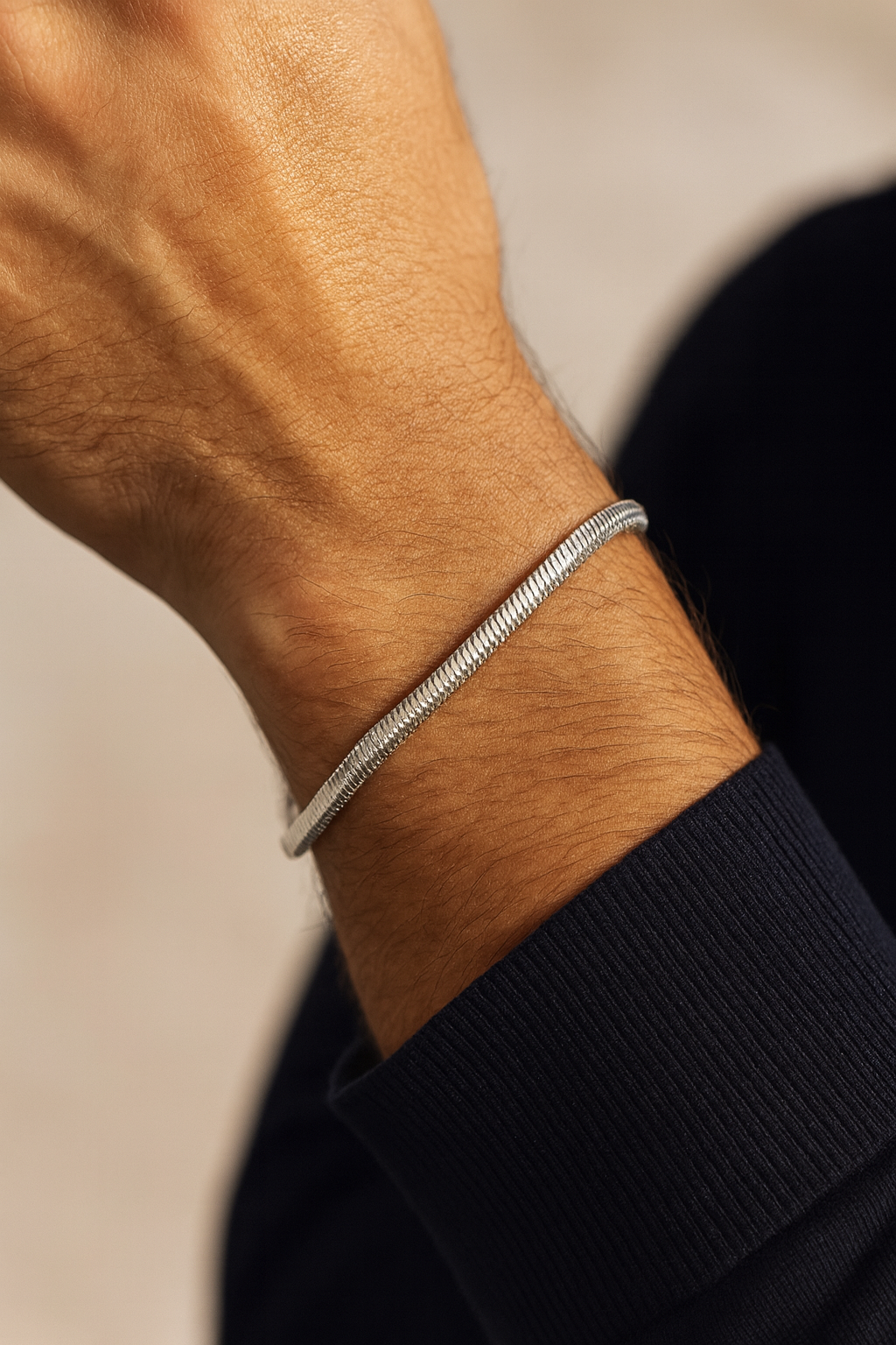 Sleek Serpent Silver Bracelet – The Minimalist Icon of Power & Precision