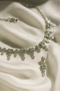 Luxury Silver Necklace – Feminine Gift for Her