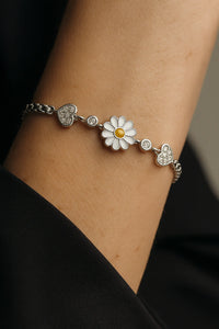 Blooming Hearts 925 Pure Silver Bracelet – A Dainty Symphony of Love & Light