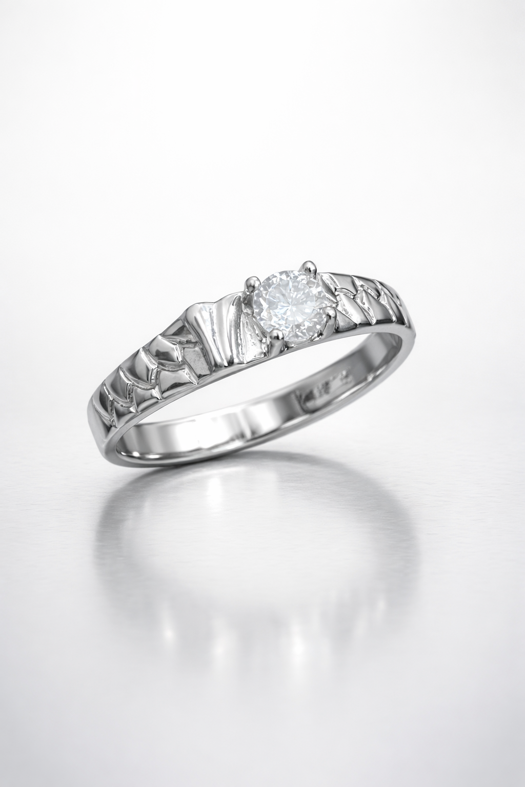 Premium Polished Silver Solitaire Rings – Elegant Textured Band with Round Cut Stone | Minimalist Engagement & Everyday Luxury Ring