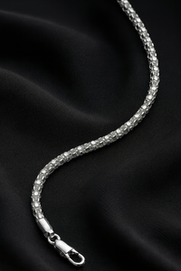 Moonlit Grace: The Silver Cascade Chain