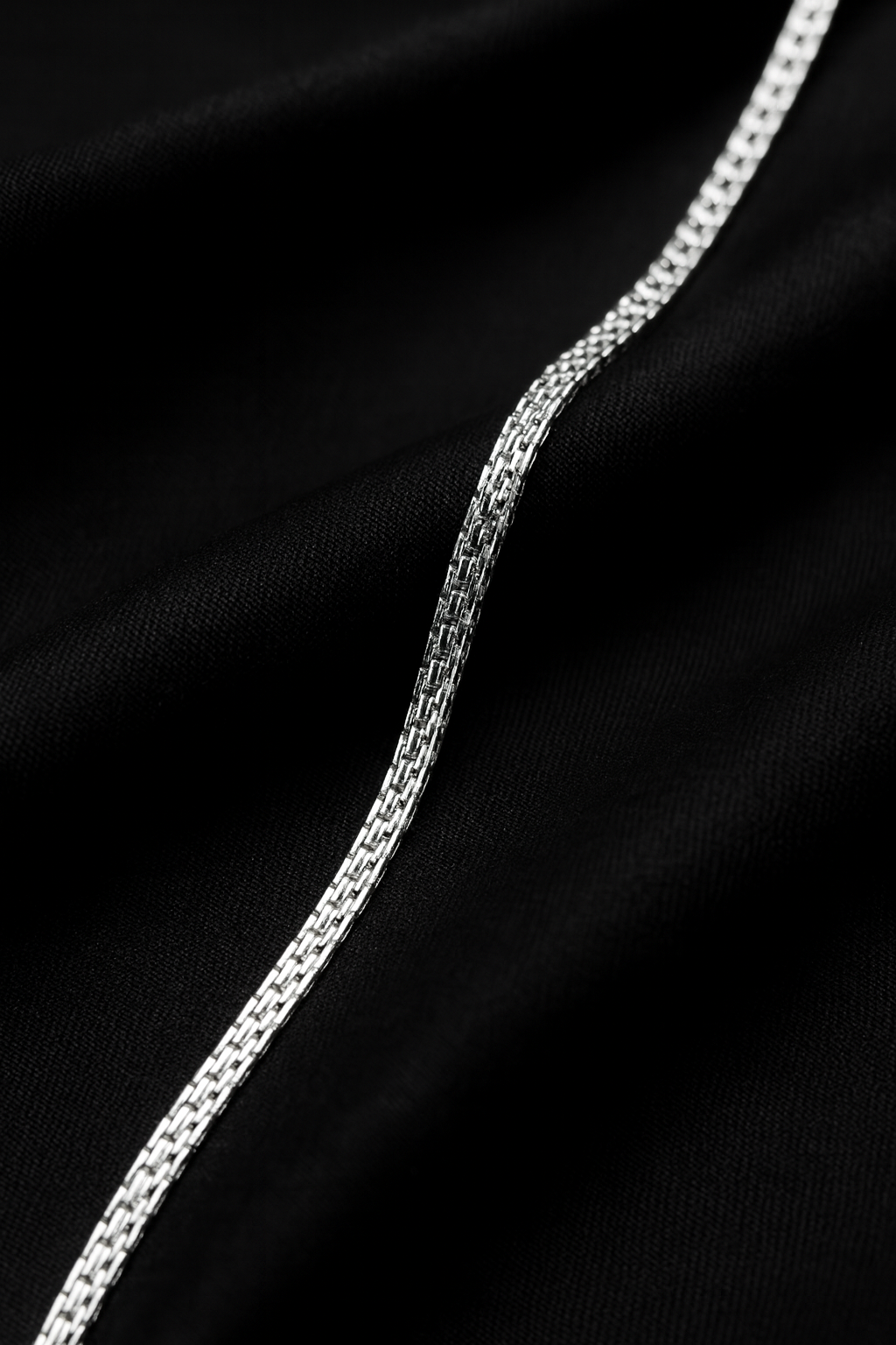 Premium Quality Silver Chain – Modern, Minimal & High-Shine