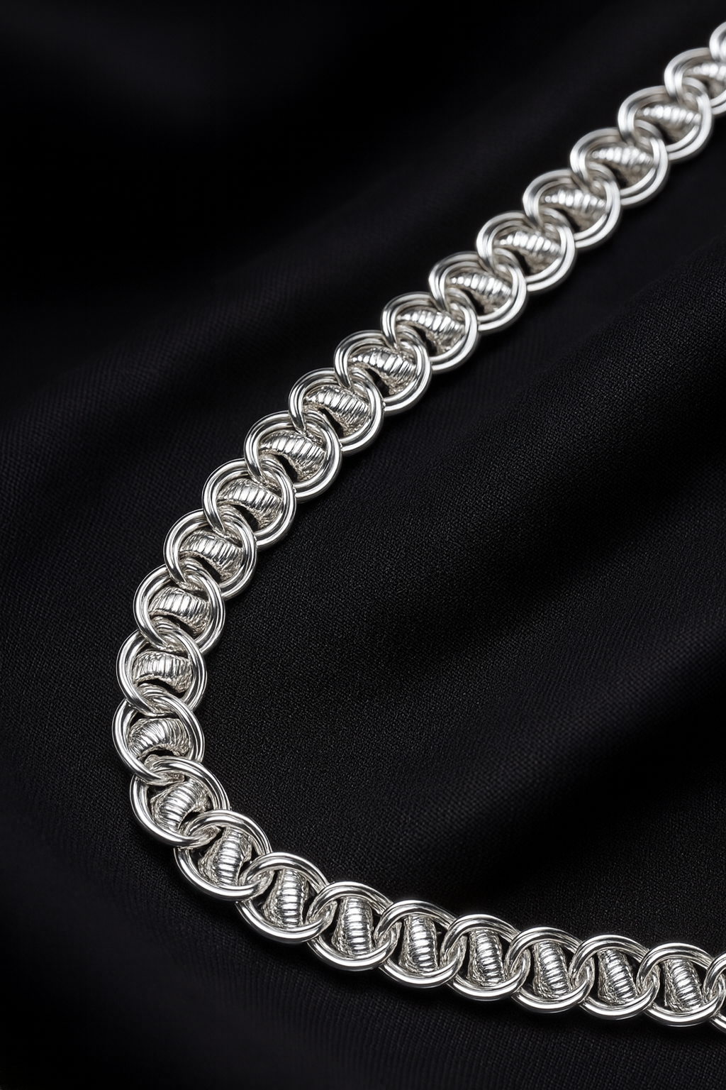 Premium Men’s Silver Lotus Chain – Bold Statement Jewelry