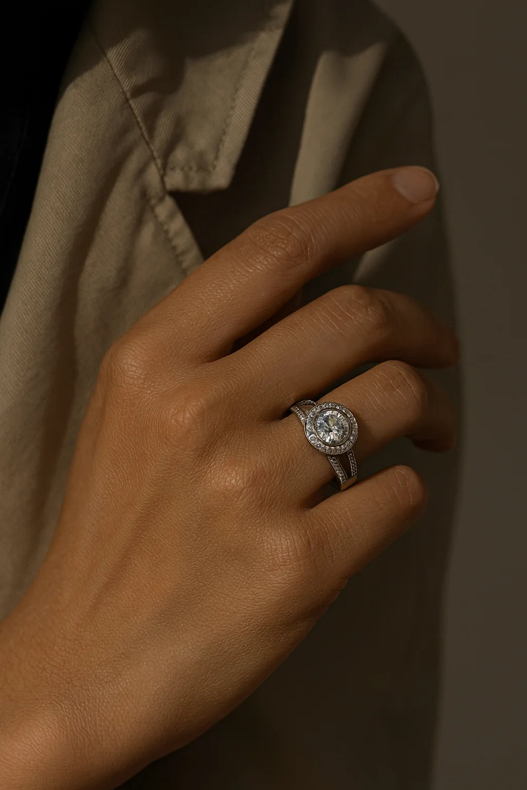 Starlit Blaze — 925 Silver Solitaire Rings for Radiant Elegance