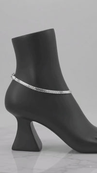 Moonlit Elegance: Sterling Silver Radiance Anklet