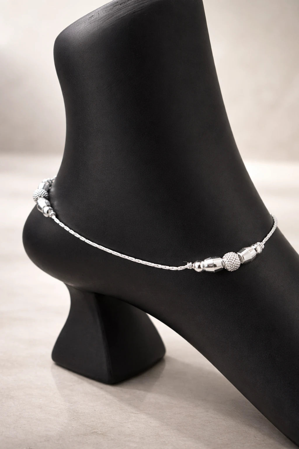 Starlit Sphere Silver Anklet – A Dainty Orbit of Everyday Radiance