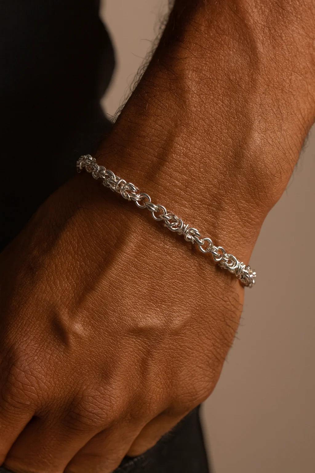 Premium Silver RoyalLink Design Bracelet for Men of Power & Intelligence