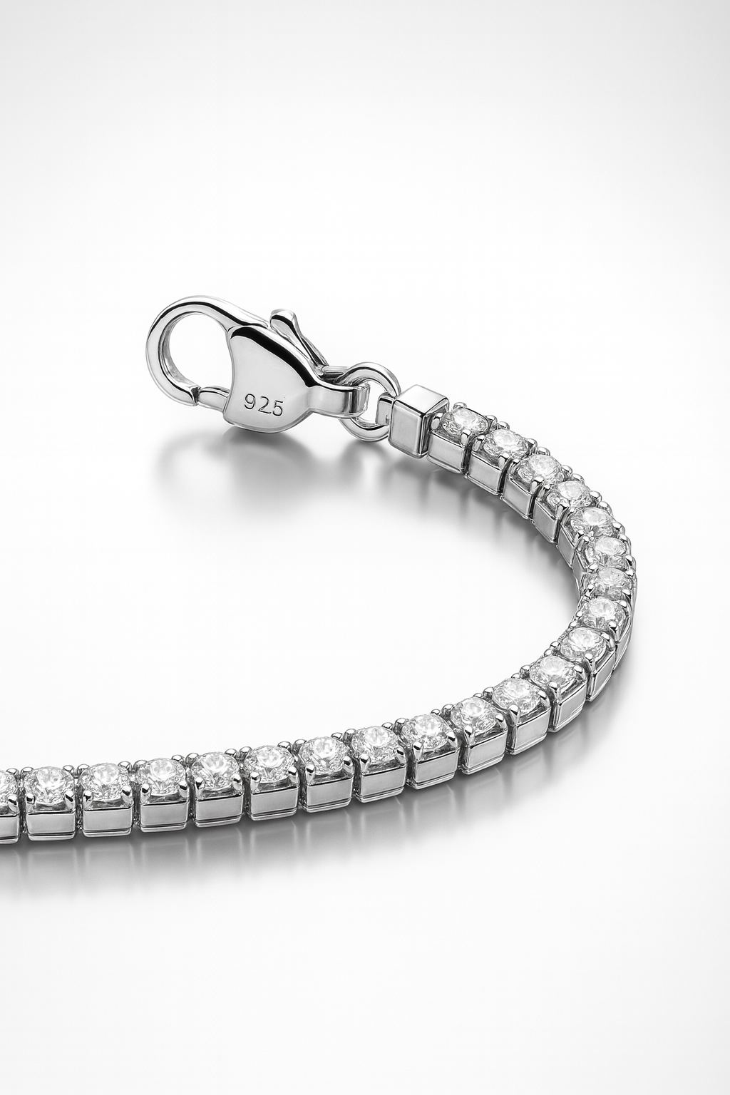 High-Quality 925 Sterling Silver Tennis Bracelet for Men – Sparkling Statement Piece