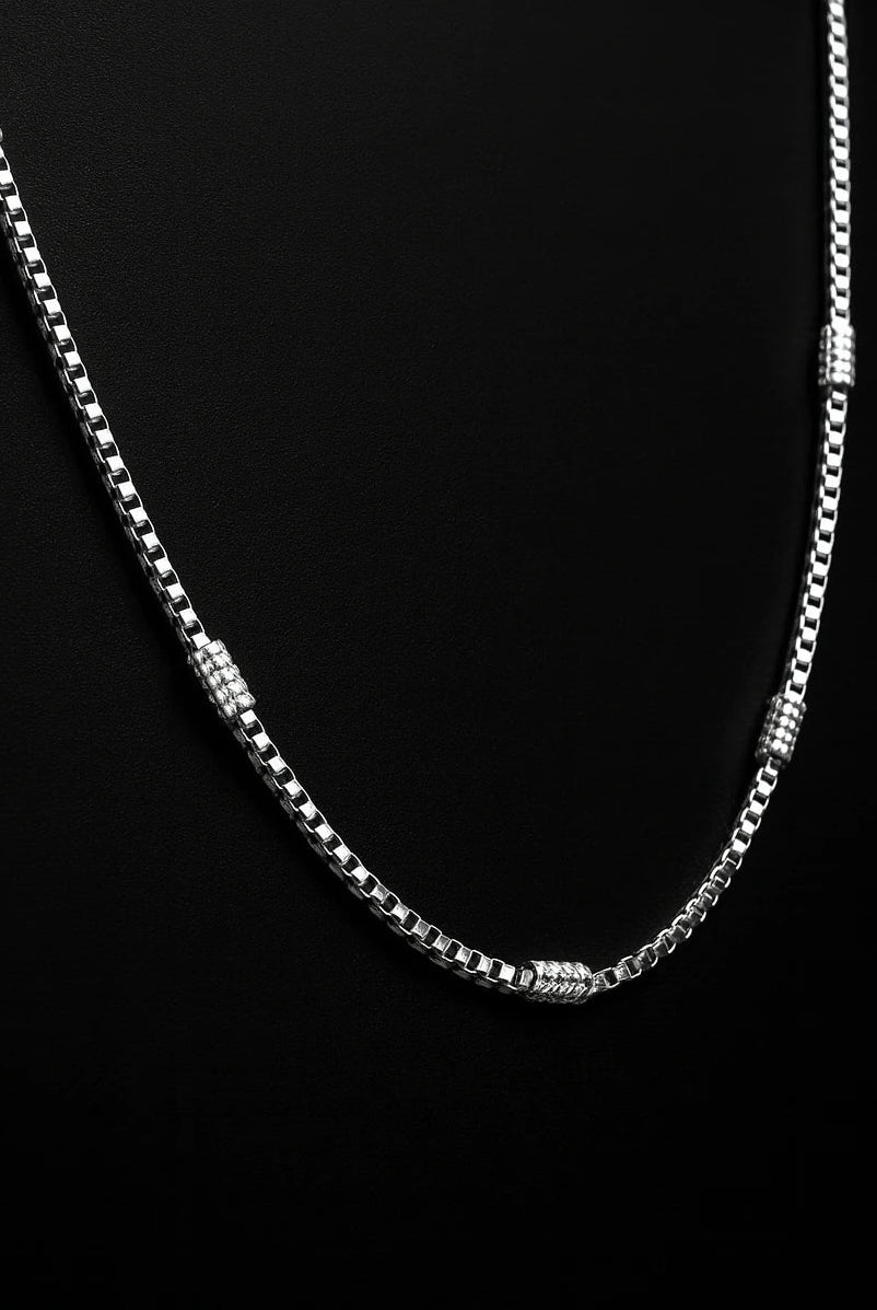 Eternal Edge Silver Chain – Precision-Cut Box Links for Modern Masculine Refinement
