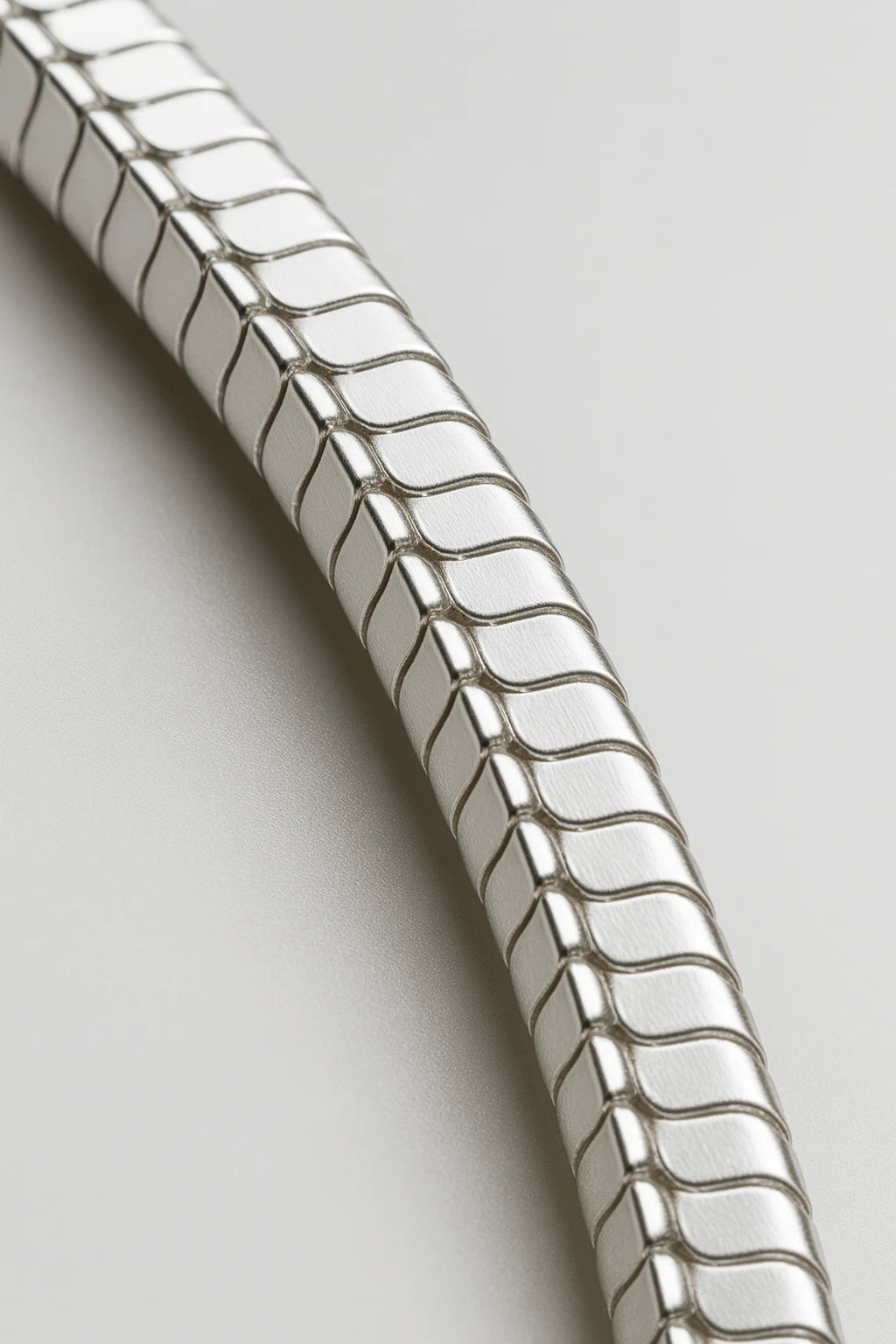 Premium Silver Sleek Snake Chain for Men – Minimalist Daily Wear