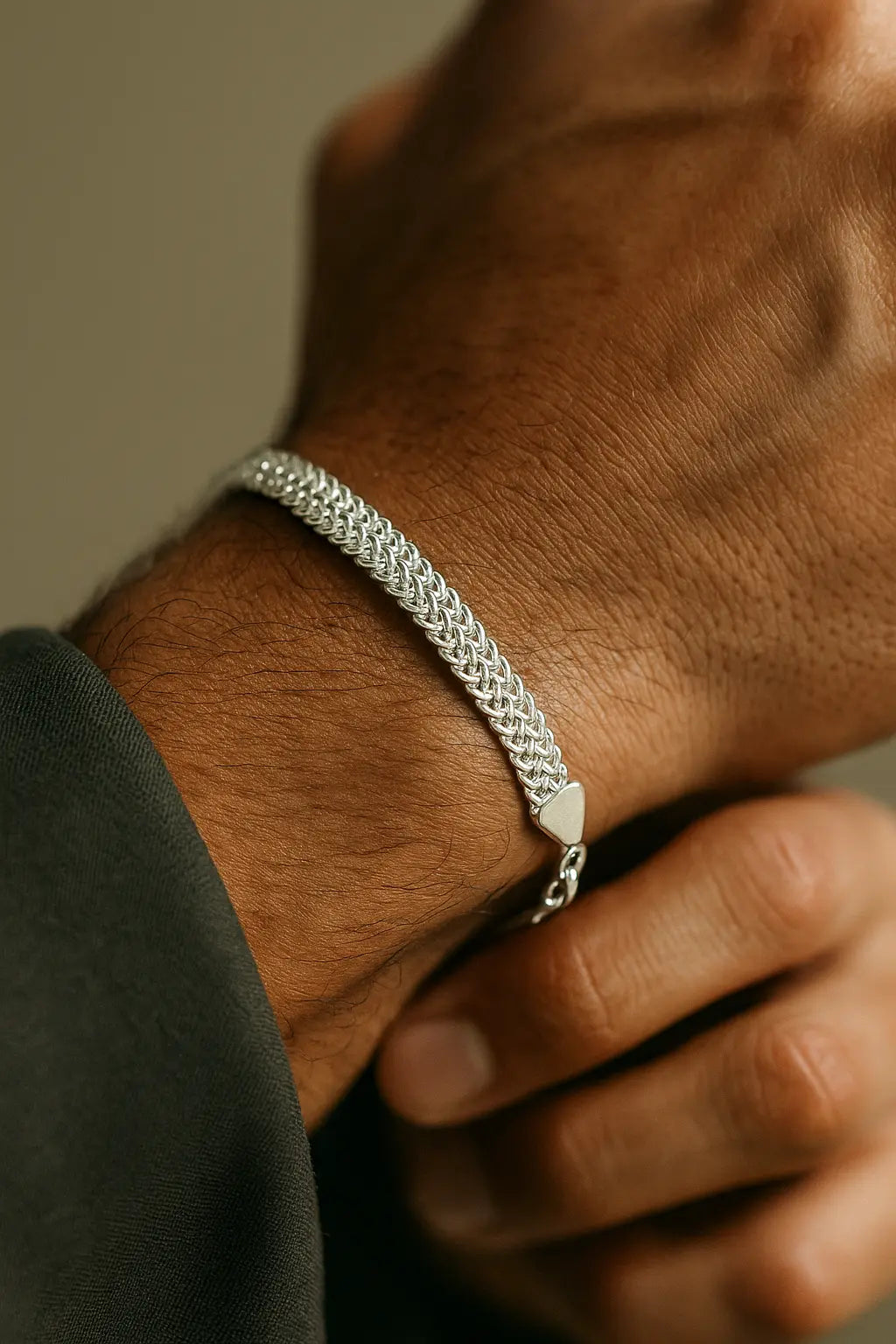 Men’s Classic Premium Silver Woven Bracelet – Minimalist Everyday Accessory