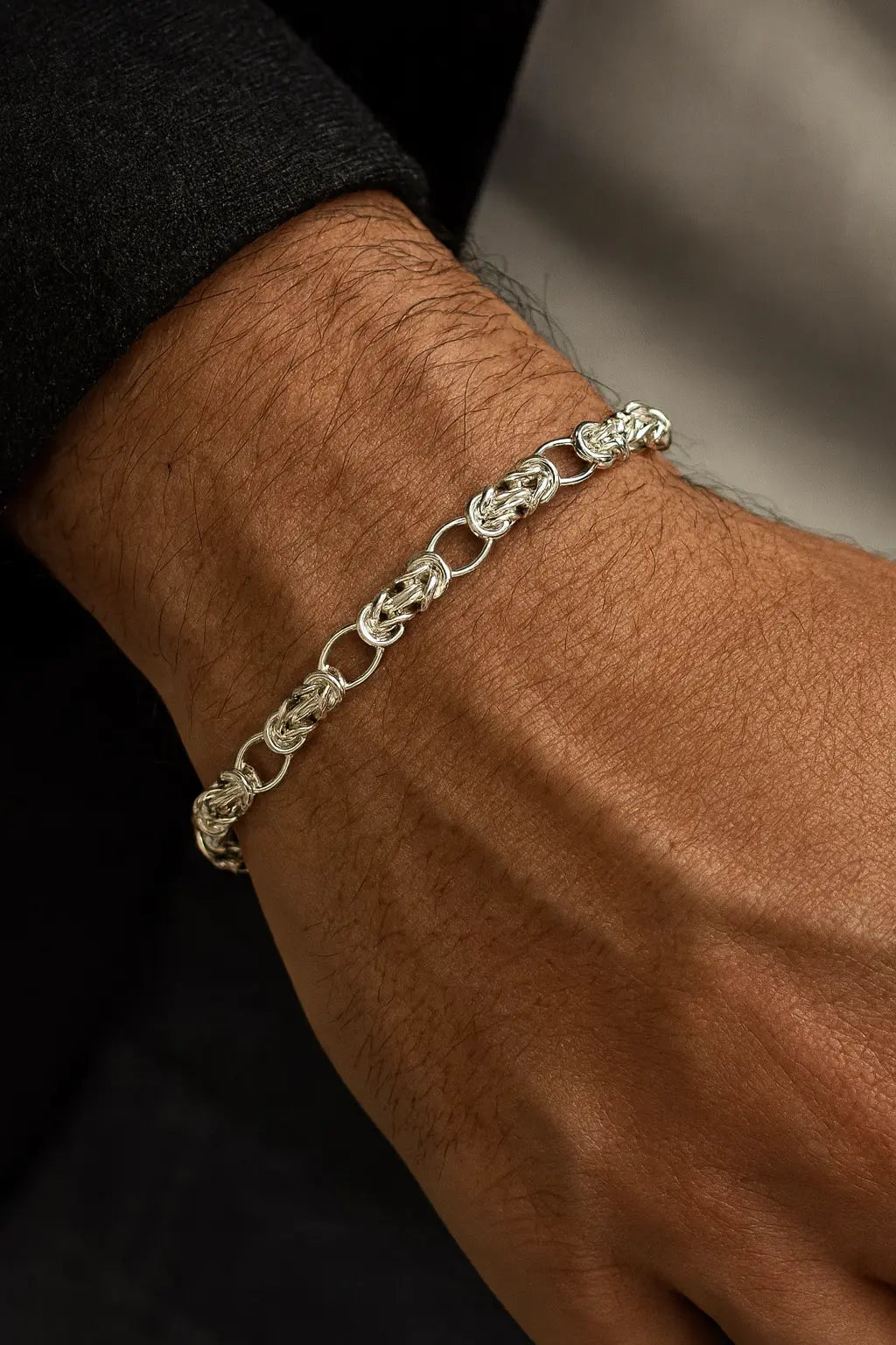 Imperial Knot-Link Silver Bracelet – Handwoven Detailing for Bold, Refined Masculine Style